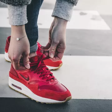 The nike air max 1 red @tadsnkrs on his account instagram