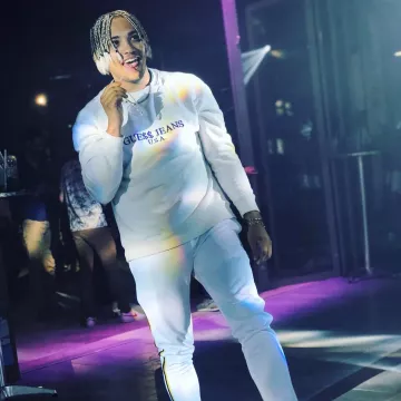 The Sweat Guess x Asap Rocky usado por Inzkitchen en su Instagram