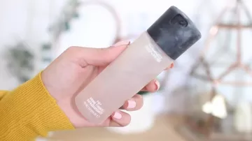 La Brume Rafraichissante / Fixante Fix+   M.A.C de EnjoyPhoenix dans sa vidéo Fall morning routine 2017