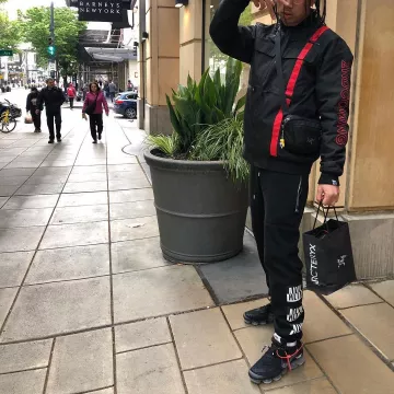 sneakers Nike Vapormax Off White black Killy on instagram