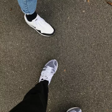 sneakers Nike grey views on the account Instagram of Vinceeh