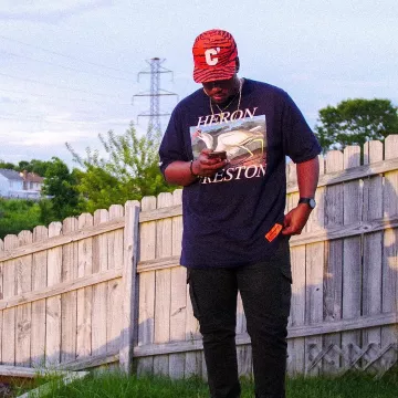 Le t-shirt Heron Preston porté par bull1trc sur son instagram