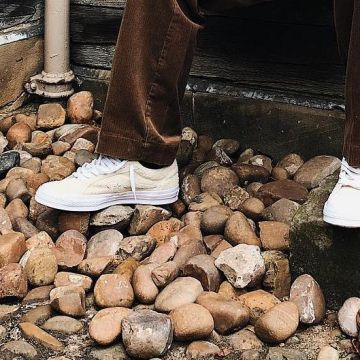 Léo Mandella et ses Converse One Star Ox Tyler the Creator Golf Le Fleur Vanilla sur Instagram
