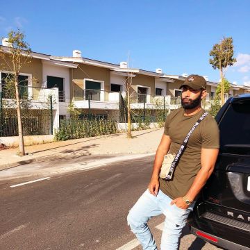 The bag banana to The Weasel on his post Instagram @Lafouine78