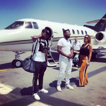 les sneakers balenciaga noires portées par vitaa sur le post de maitre gims