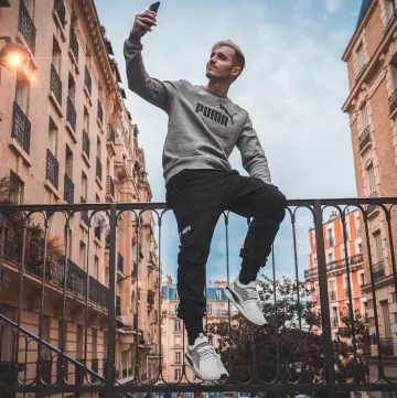 les sneakers PUMA TSUGI NETFIT V2 blanches vues sur le compte Instagram de Jimmy Charlon