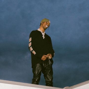 the t-hirt black Supreme x Slayer driven by Travis Scott on his account Instagram