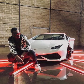 sneakers louboutin maitre gims on his post instagram