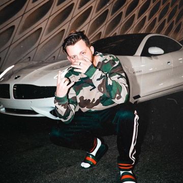 Le pantalon Gucci porté par Yeezybusta sur son instagram
