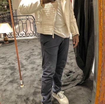 El par de louboutin en el post oinsta de los gims maestros