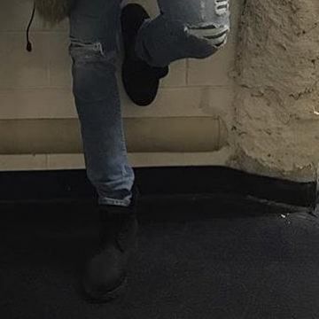 the pair of timberland black scope not tristan thompson on his post instagram