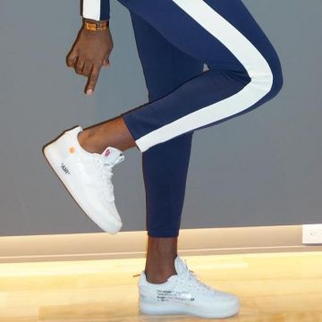 el par de air force one off white usado por tristan thompson en su publicación de instagram