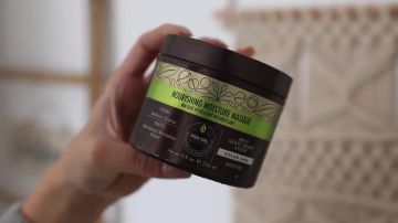 Disfruta de la Mascarilla Nutritiva Hidratante MACADAMIA dePhoenix en su video de rutina nocturna de otoño 2017