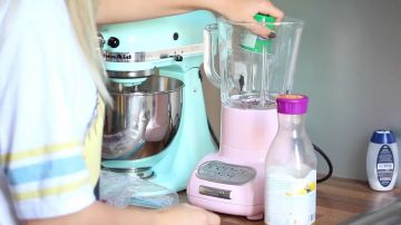 Disfruta del robot artesanal azul Kitchenaid de Phoenix en su edición 2015 Morning routine spring video