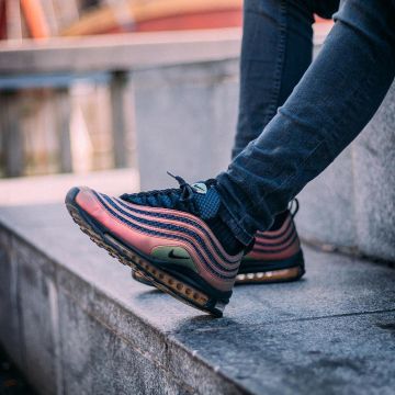 The Nike Air Max 97 metallic effect of @tadsnkrs on his account Instagram