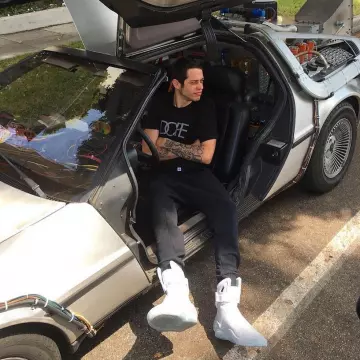 The pair that door Pete Davidson is a Air MAG, a view on his account instagram petedavidson