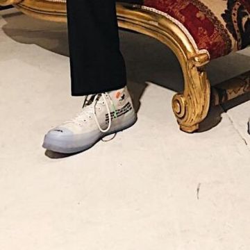 Léo Mandella et ses Converse Chuck Taylor All-Star Hi Off-White sur son instagram