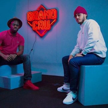 The pair of Nike Cortez Leather worn by Deen Burbigo on his post Instagram