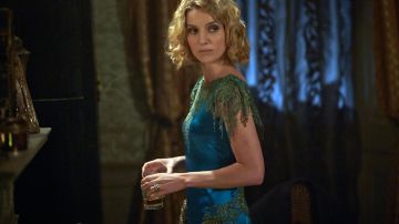 The blue dress openworked Grace Burgess (Annabelle Wallis) on Peaky Blinders