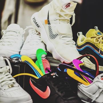 sneakers Nike Air Force 1 Low Swoosh views on the account Instagram of labulledair