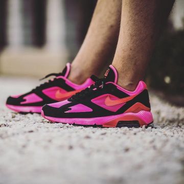 sneakers Nike x comme des Garcons CDG Air Max 180 views on the account Instagram of labulledair