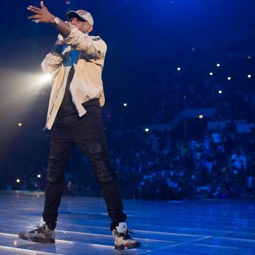 The nike Air Jordan 5 Retro Supreme black brown Fabolous on his account Instagram