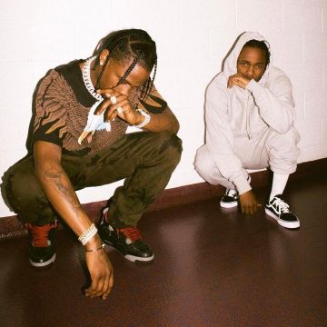 The pair of Nike Jordan IV Retro Black Laser Travis Scott on a post-Instagram