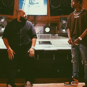 Sneakers Nike Air Jordan I Retro Shattered Backboard Travis Scott on a post to Instagram with DJ Khaled