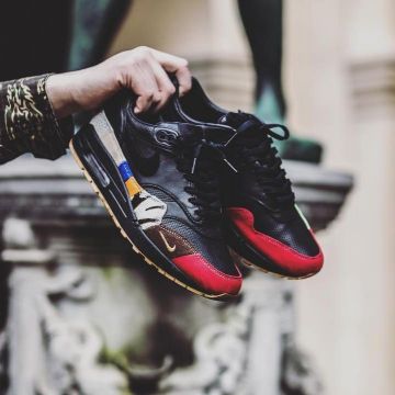 sneakers nike air max 1 master views on the account Instagram of labulledair