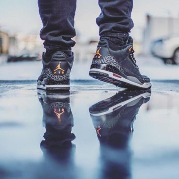sneakers Air Jordan Nike AJ 3 III Retro Fear views on the account Instagram of labulledair