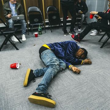 The pair of Puma Creepers Rihanna Fenty Black Oatmeal Travis Scott on his account Instagram