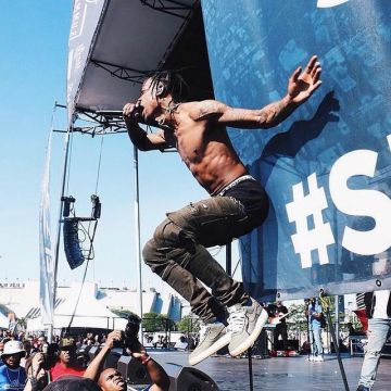 Sneakers Nike Air Force 1 Low Supreme Olive Travis Scott on Instagram