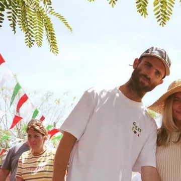 La camiseta de Balenciaga que luce Sean Wotherspoon en su cuenta de Instagram