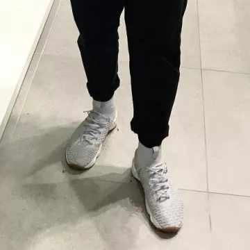 sneakers Nike Air Footscape Magista Flyknit grey views on the account Instagram of Vinceeh