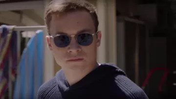 Cutler & Gross Lunettes de soleil portées par Joshua Cody (Finn Cole) comme on le voit dans le Règne Animal S03E07