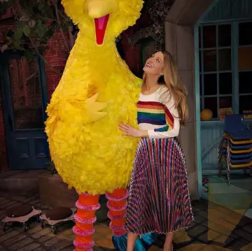 La Jupe Mi longue Plissée  Gucci de Blake Lively sur son compte Instagram