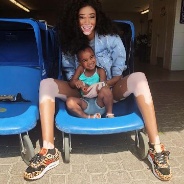 The nike air max 1 leopard animal Winnie Harlow on his account Instagram