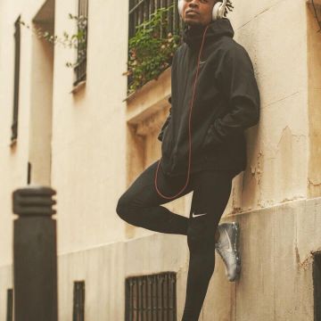 Les sneakers Nike Vapormax Platinium de Loic Remy sur son compte Instagram