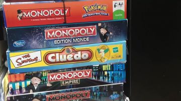 Hasbro B23481010 - Jeu De Société - Monopoly Monde