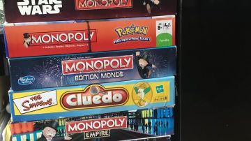 Hasbro 400461010 - Monopoly - Jeu de Société - Grand Classique - Monopoly Simpson