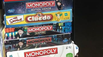 Hasbro – A4770 – Monopoly Empire – Version Anglaise (Import Royaume-Uni)