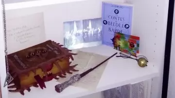 The round glasses of Harry Potter in the YouTube video It has so much BLU-RAY STORE ! chain of geek