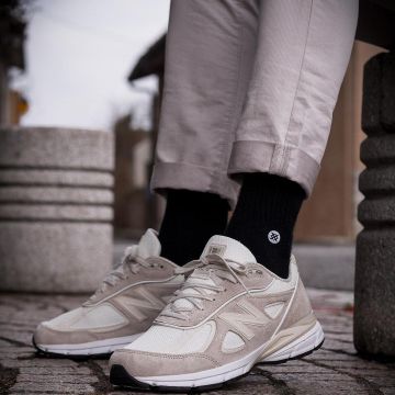 Les NEW BALANCE x Stussy beige de BISSO97120 sur son compte Instagram