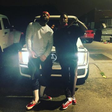 Vans red and black fear of good Game on his account Instagram