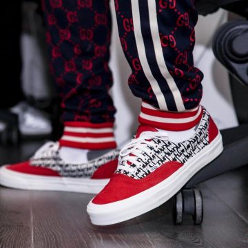 Le pantalon de jogging jacquard Gucci de Game sur son compte Instagram