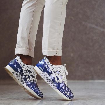 Les ASICS GEL LYTE 3 bleu et blanc à pois de bisso97120 sur son compte Instagram