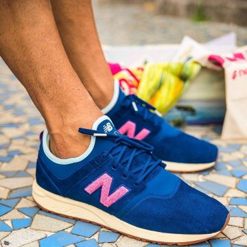 Les Titolo x New Balance bleu et rose de Bisso97120 sur son compte Instagram