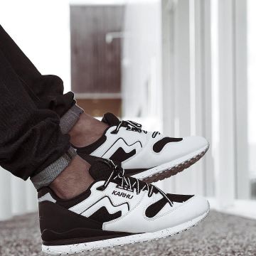 Les KARHU X PAAVO NURMI noir et blanc de Bisso97120 sur le compte instagram