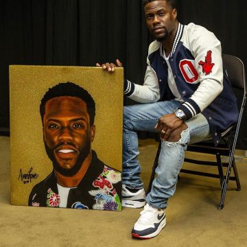 Sneakers Nike Air Max 1 OG Obsidian for Kevin Hart on his account Instagram