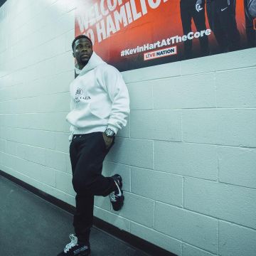 Sneakers THE 10: NIKE AIR VAPORMAX FK "OFF-WHITE" Kevin Hart on his account Instagram